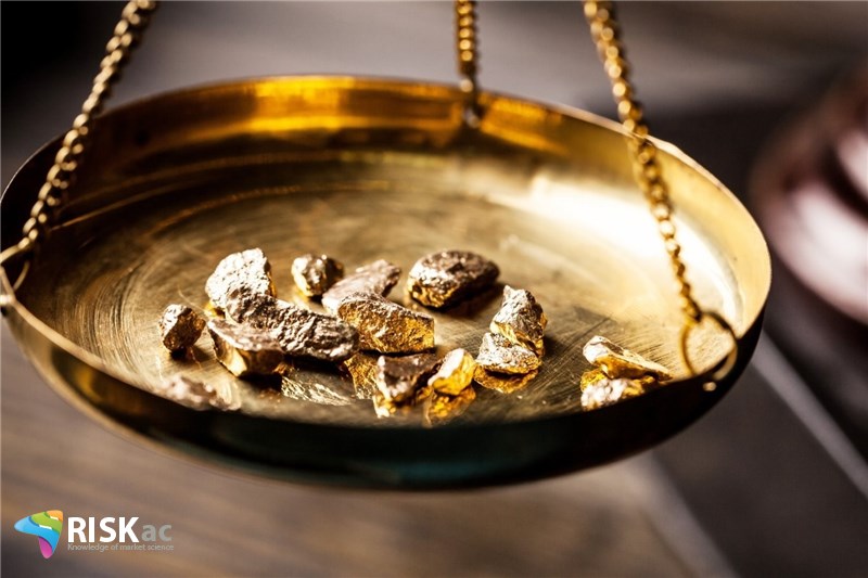 نرخ طلا را قاچاقچی تعیین می کند